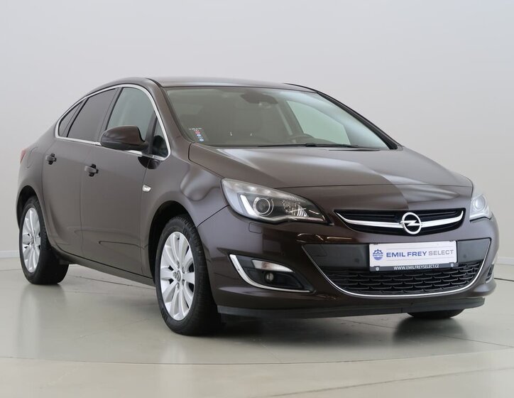 Opel Astra Sedan / Limuzína 1,6 l 100 kw