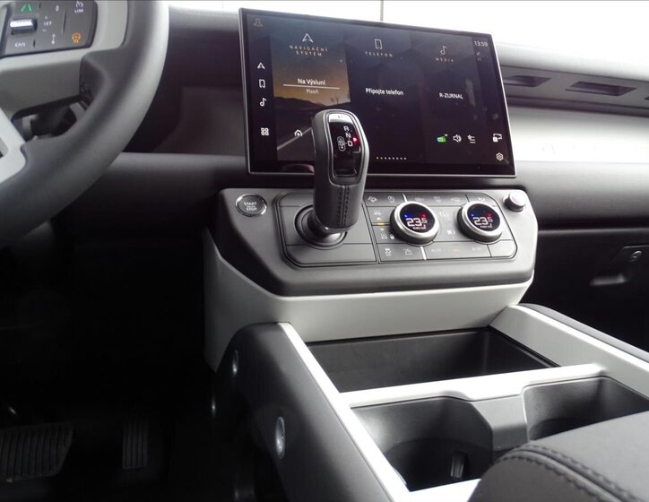 Land Rover Defender SUV 3,0 l 183 kw