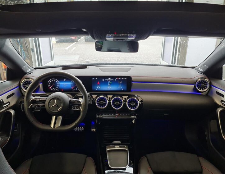 Mercedes-Benz CLA Sedan 2,0 l 110 kw