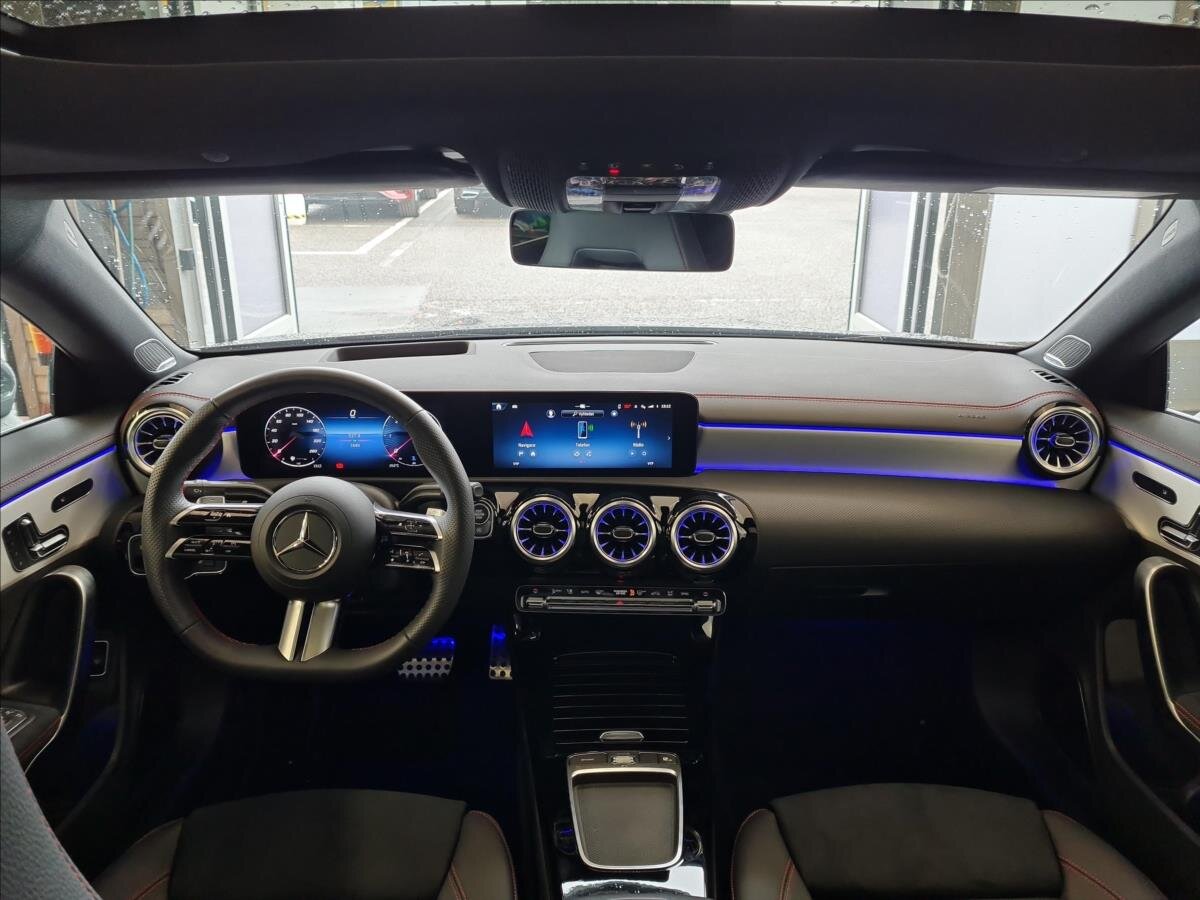 Mercedes-Benz CLA Sedan 2,0 l 110 kw