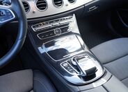 Mercedes-Benz Třídy E 48