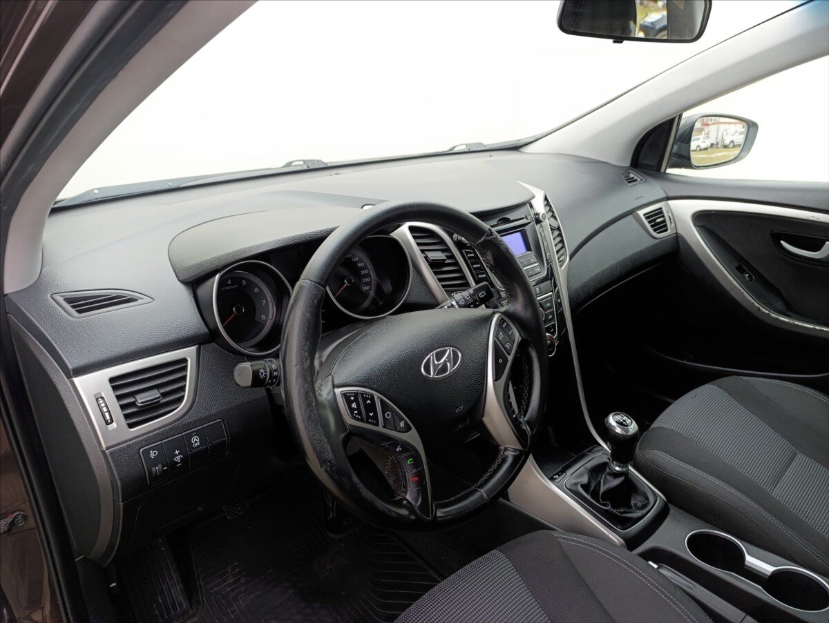 Hyundai i30 Kombi 1,6 l 99 kw
