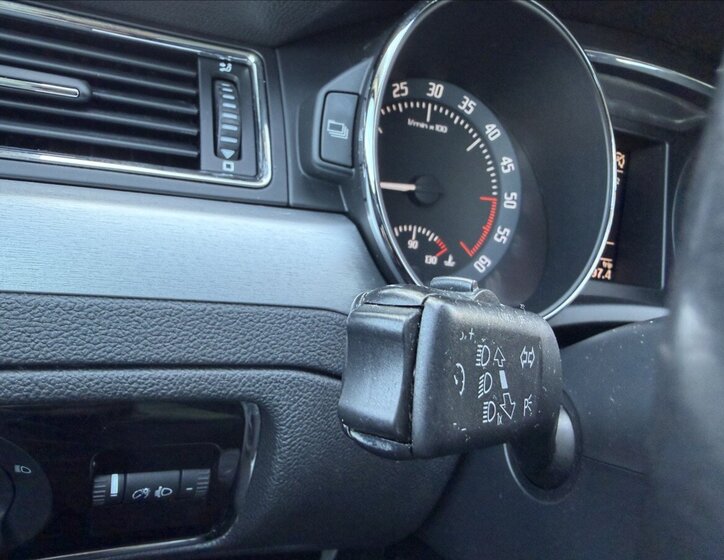 Škoda Superb Kombi 2,0 l 103 kw