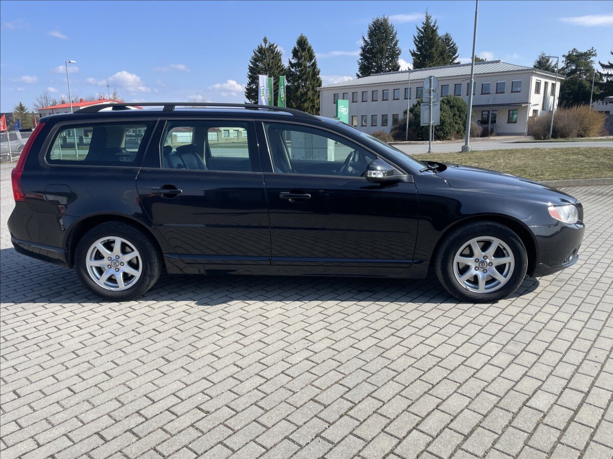 Volvo V70 Kombi 2,4 l 136 kw