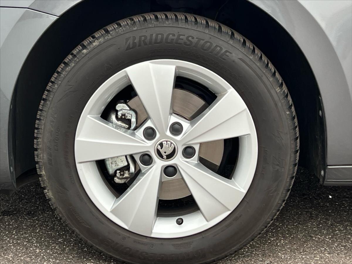 Škoda Octavia Sedan / Limuzína 1,5 l 110 kw