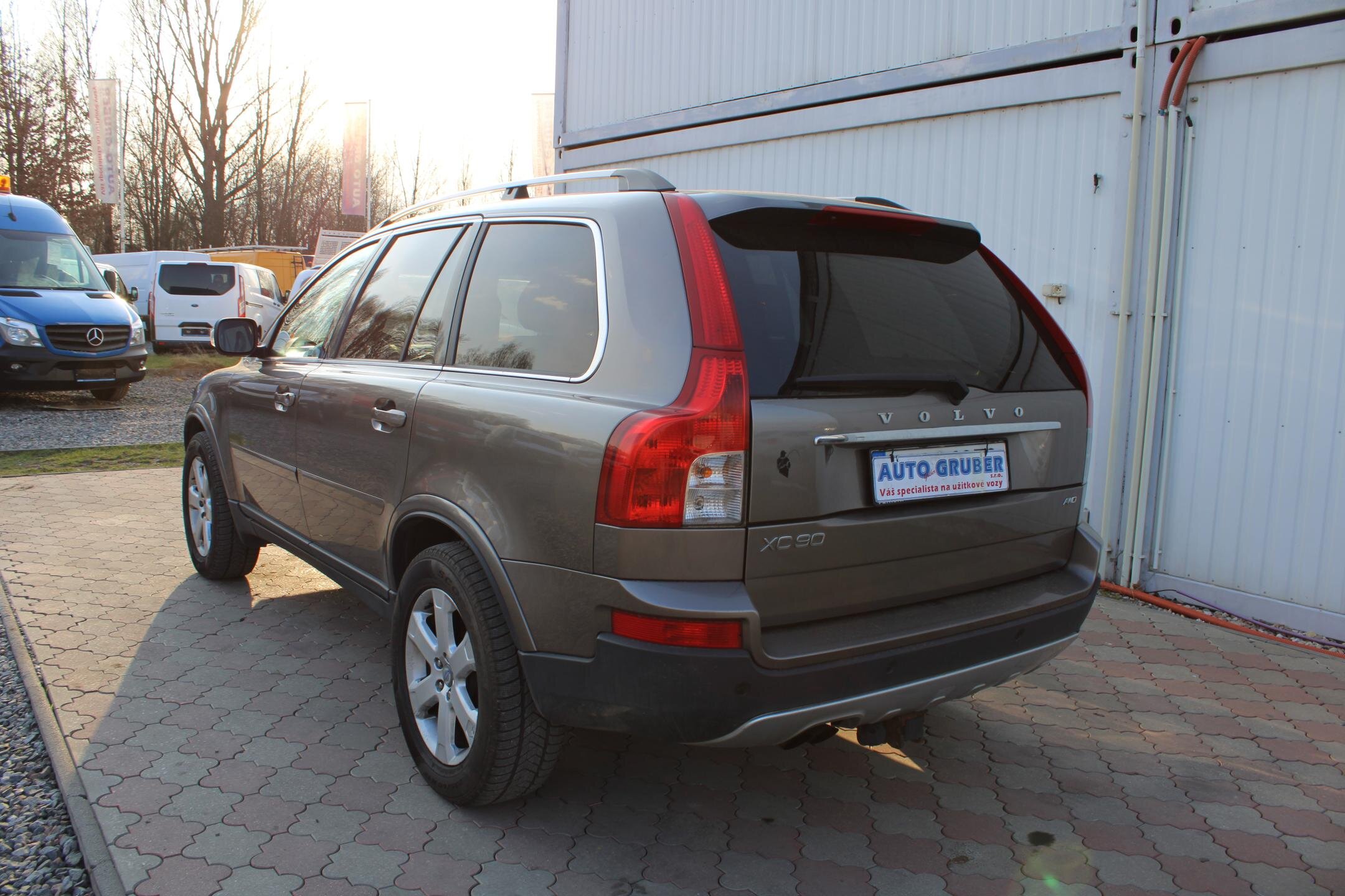 Volvo XC90 SUV / Terénní 2,4 l 136 kw