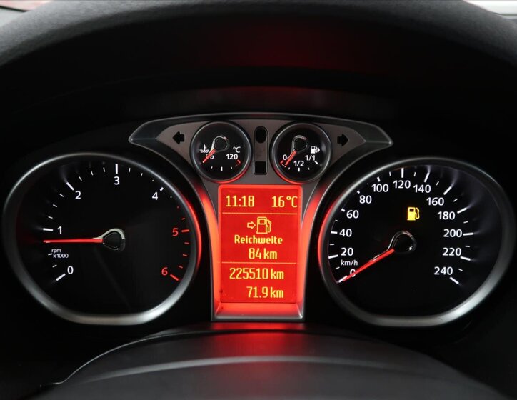 Ford Kuga SUV / Terénní 2,0 l 103 kw