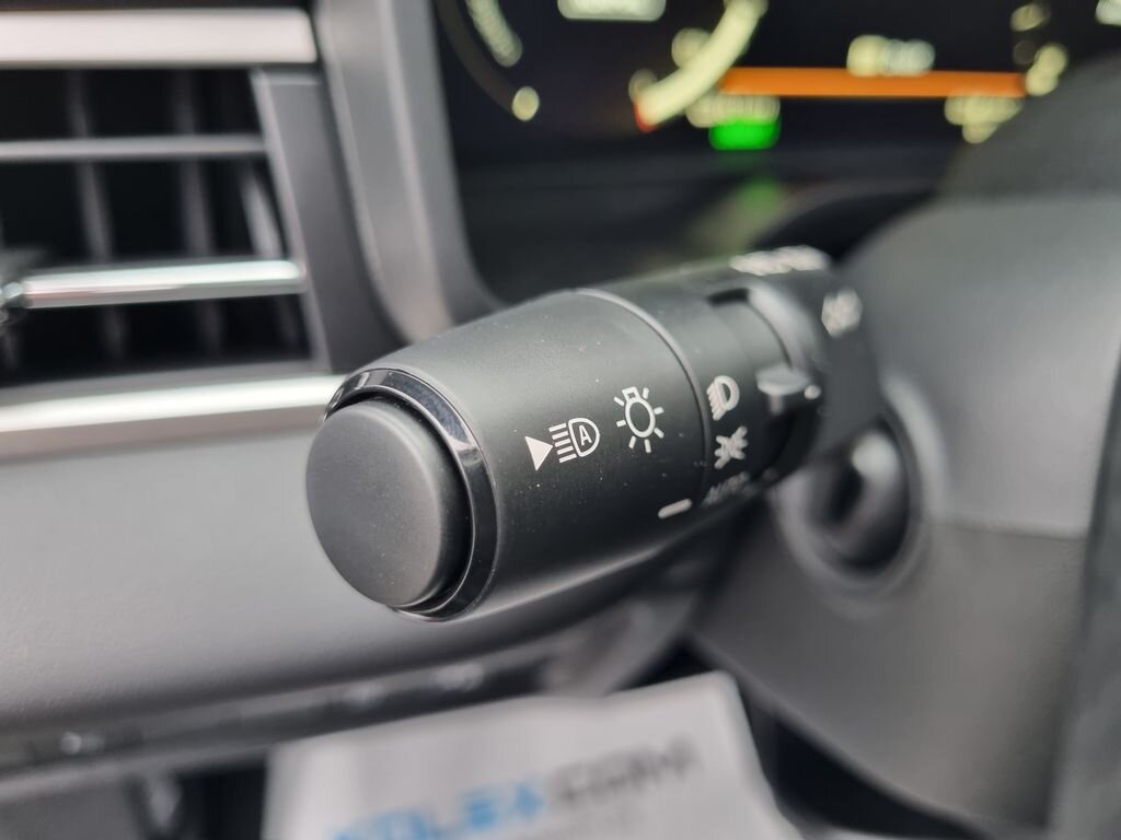 Mitsubishi Outlander SUV 2,4 l 225 kw