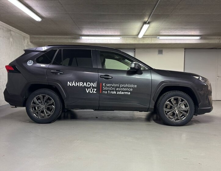 Toyota RAV4 SUV 2,5 l 163 kw