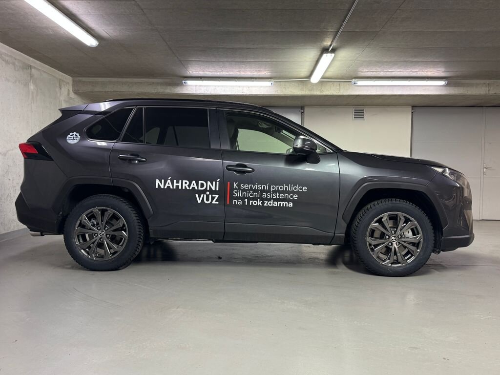 Toyota RAV4 SUV 2,5 l 163 kw