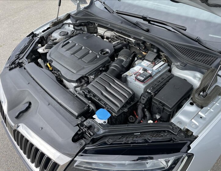 Škoda Superb Kombi 2,0 l 110 kw