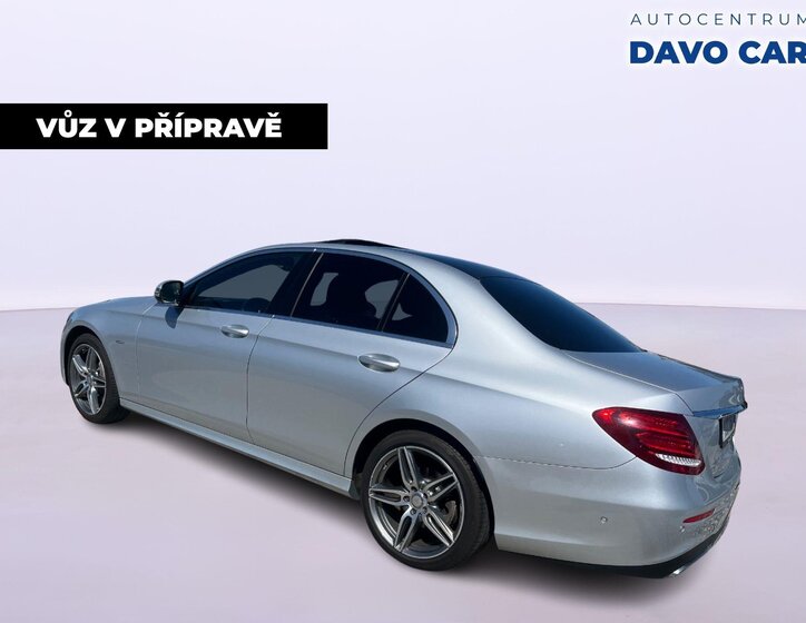 Mercedes-Benz Třídy E Sedan / Limuzína 2,0 l 143 kw