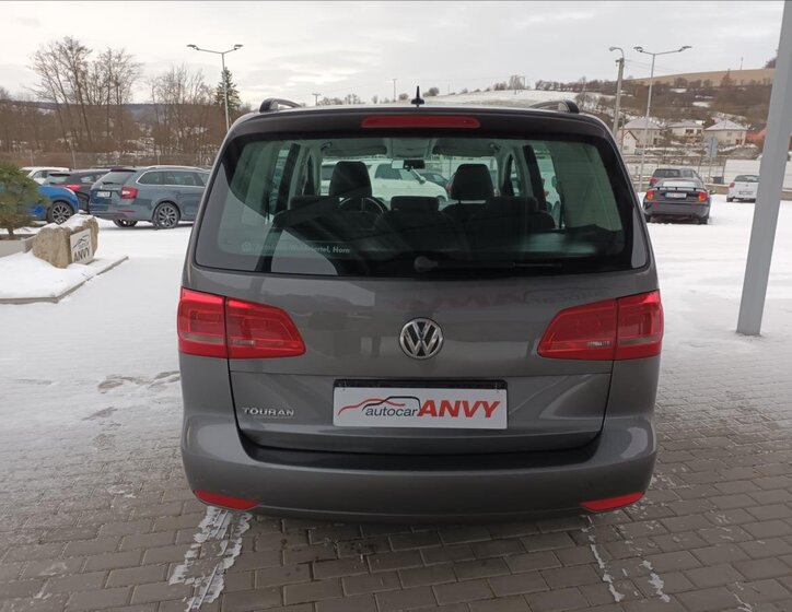 Volkswagen Touran MPV 1,2 l 77 kw