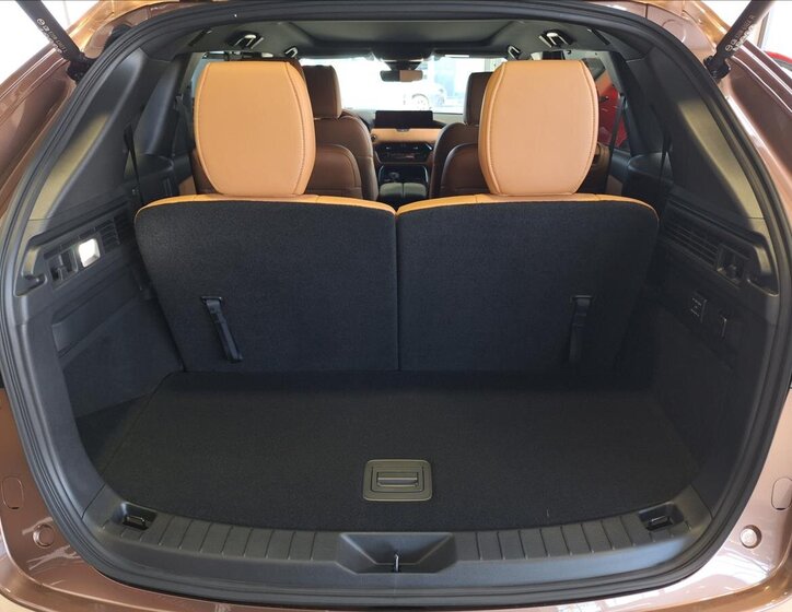 Mazda CX-80 SUV / Terénní 3,3 l 187 kw