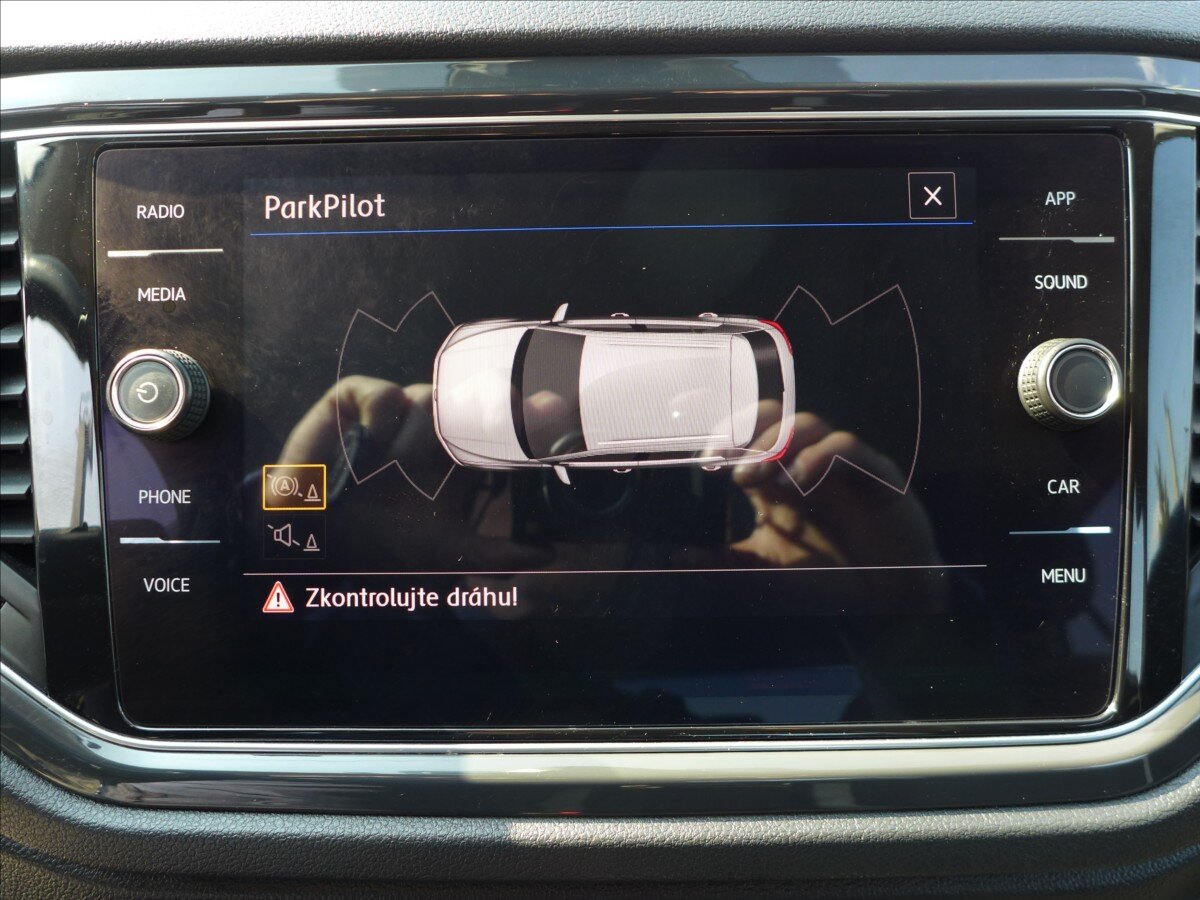 Volkswagen T-Roc SUV / Terénní 2,0 l 110 kw