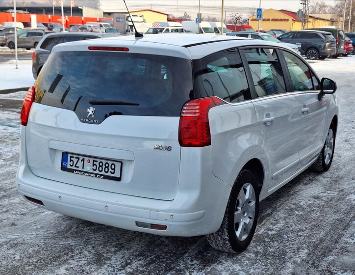 Peugeot 5008 MPV 1,6 l 84 kw