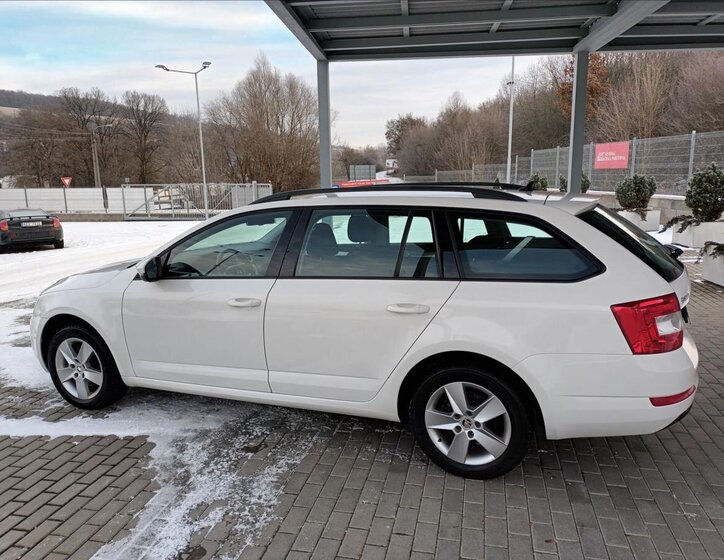 Škoda Octavia Kombi 2,0 l 110 kw
