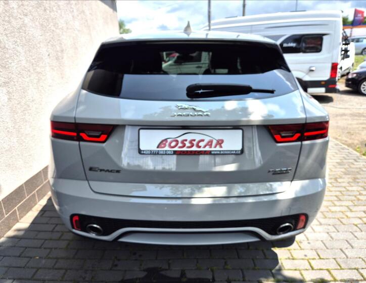 Jaguar E-Pace 6