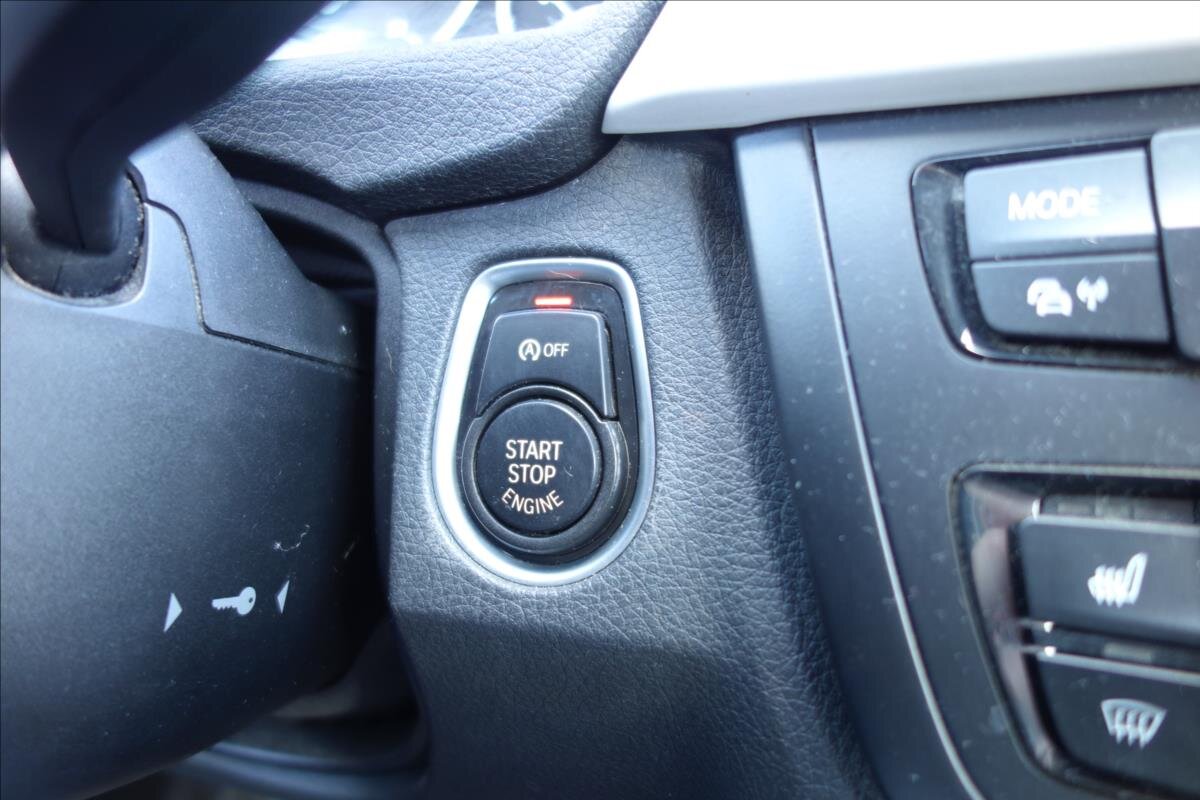 BMW Řada 3 Sedan / Limuzína 2,0 l 105 kw