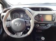 Toyota Yaris 33