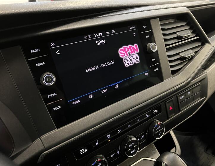 Volkswagen Caravelle 9