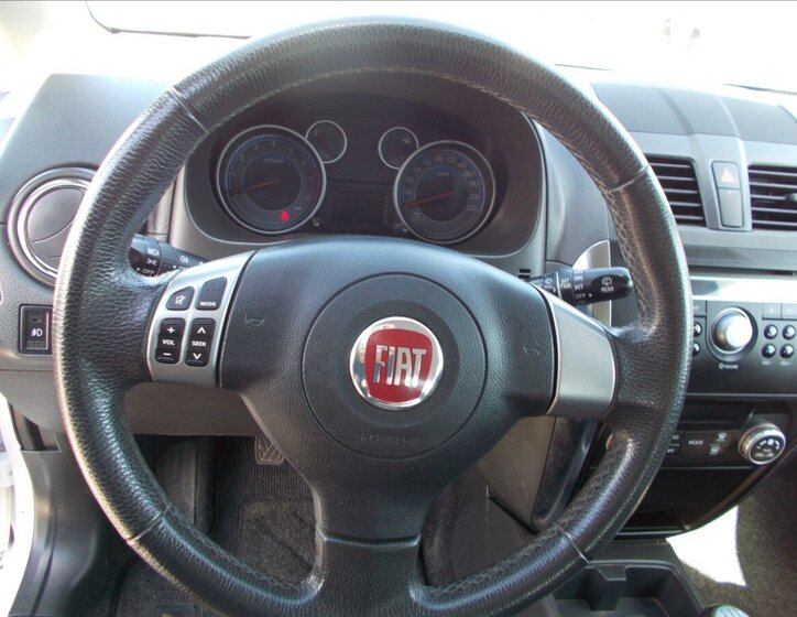 Fiat Sedici Hatchback 1,6 l 88 kw