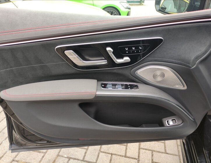 Mercedes-Benz EQS Sedan / Limuzína 0,0 385 kw