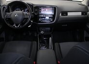 Mitsubishi Outlander SUV / Terénní 2,0 l 110 kw