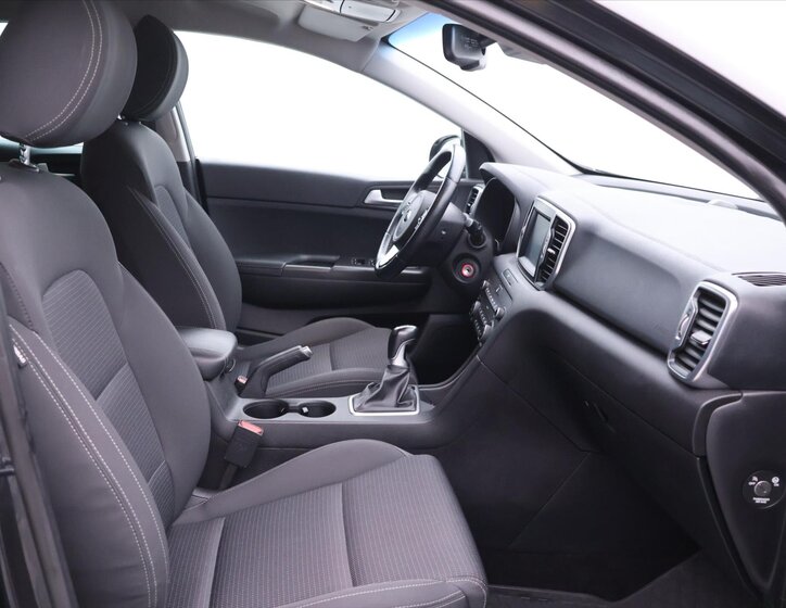 KIA Sportage SUV 2,0 l 136 kw