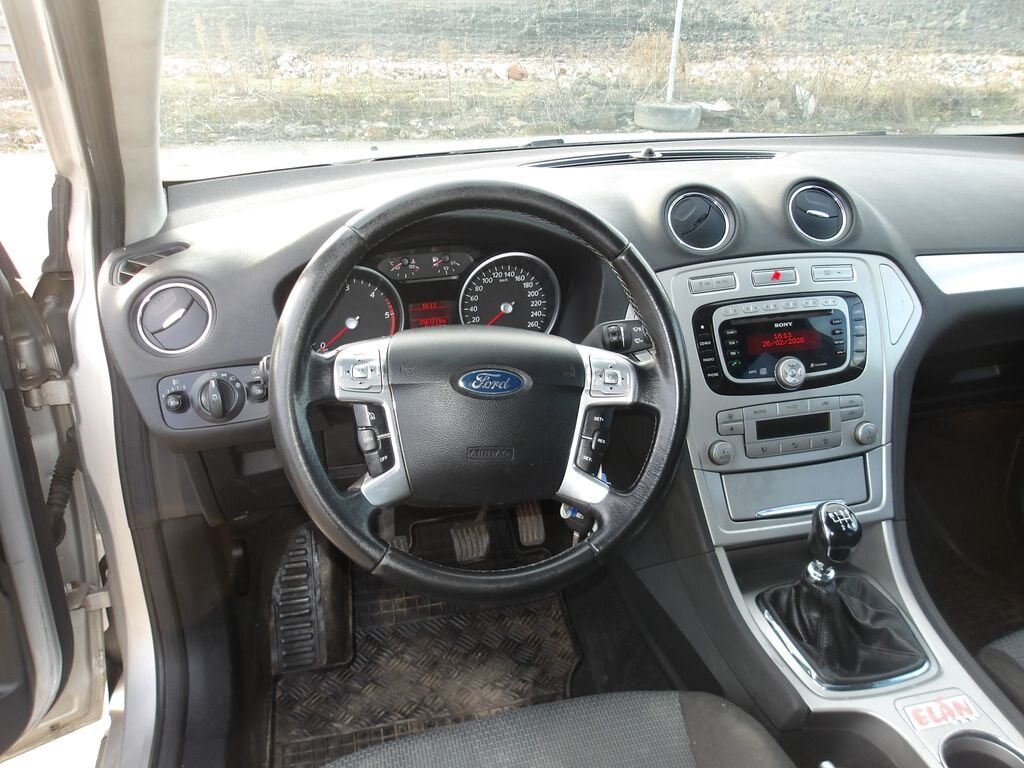 Ford Mondeo Hatchback 2,0 l 103 kw
