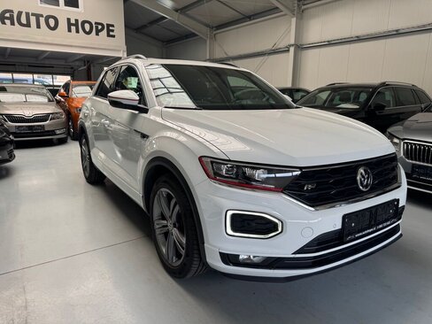 Volkswagen T-Roc SUV / Terénní 1,5 l 110 kw