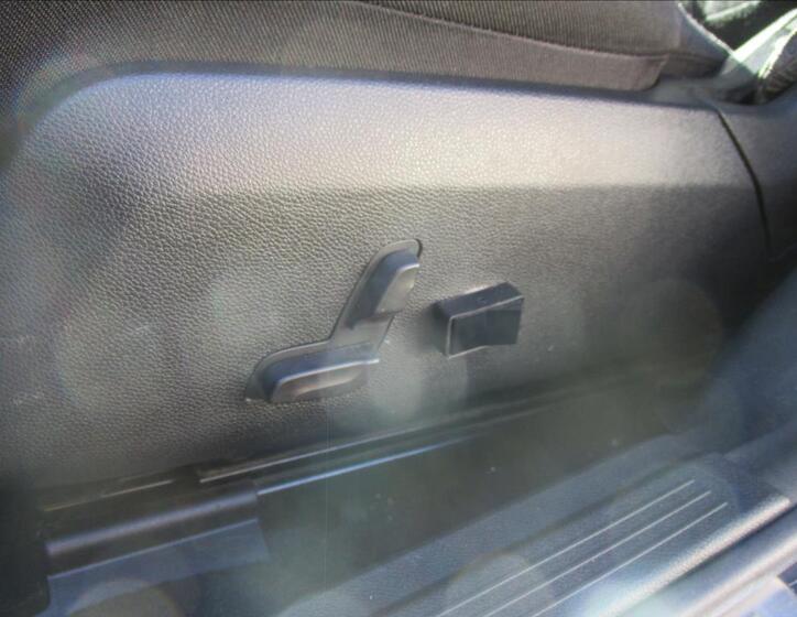 Mercedes-Benz Třídy E 30