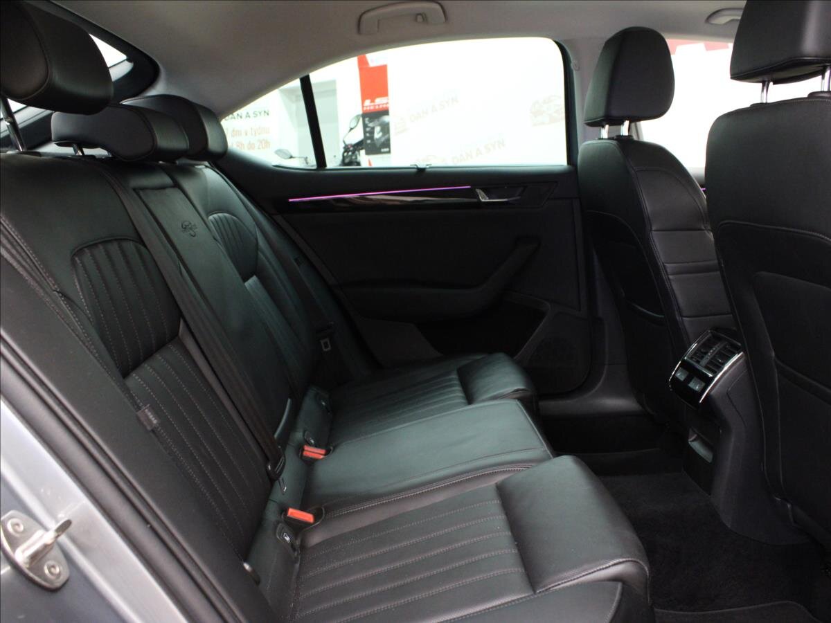 Škoda Superb Sedan / Limuzína 1,8 l 132 kw