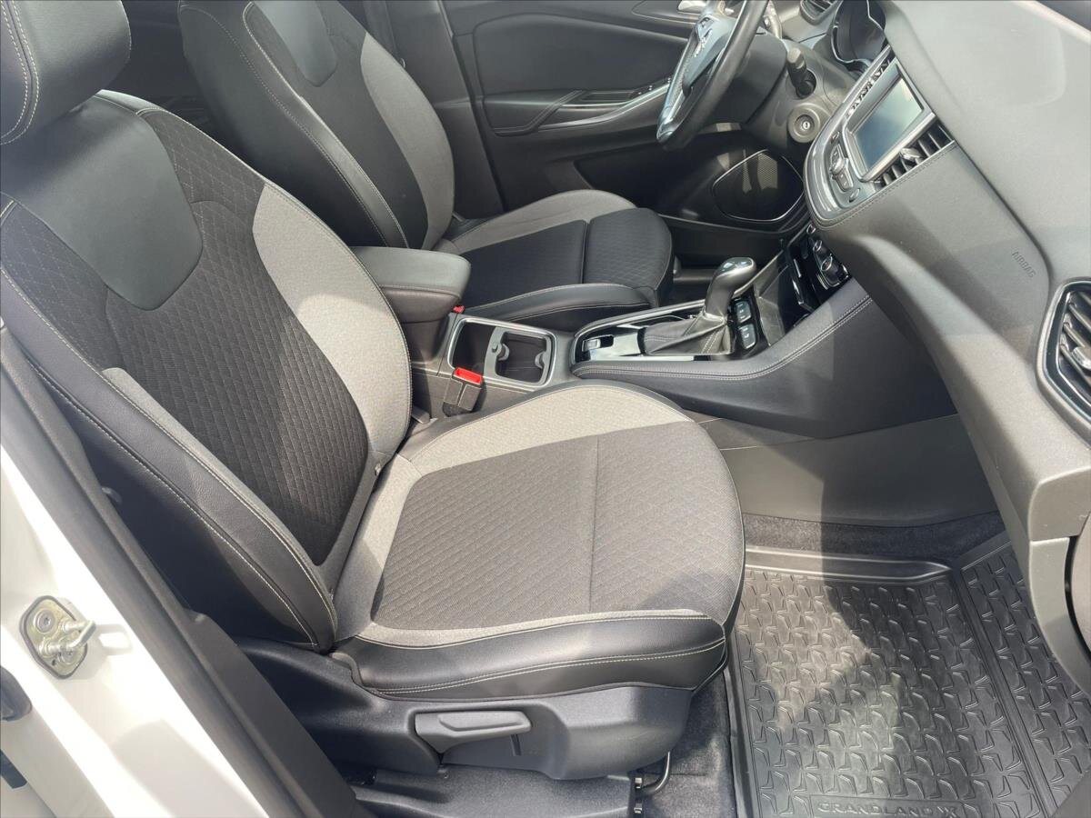 Opel Grandland X SUV 2,0 l 130 kw