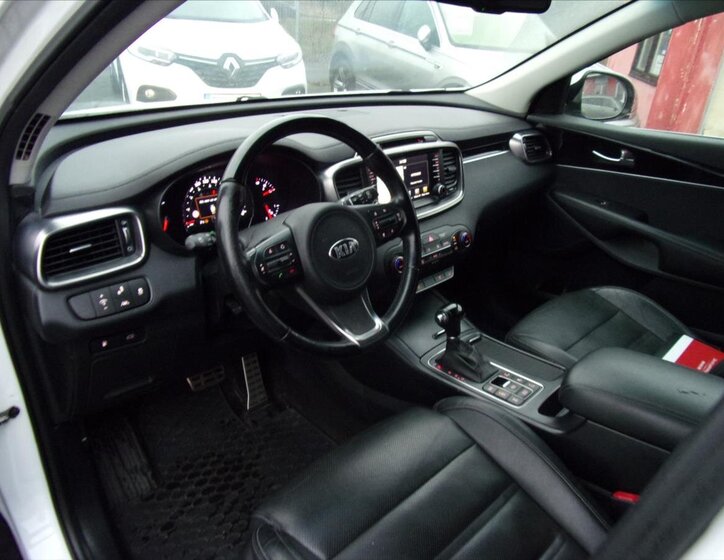 KIA Sorento 18
