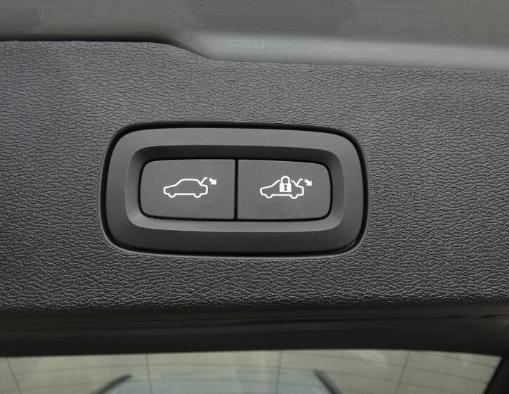 Volvo V60 Kombi 2,0 l 145 kw