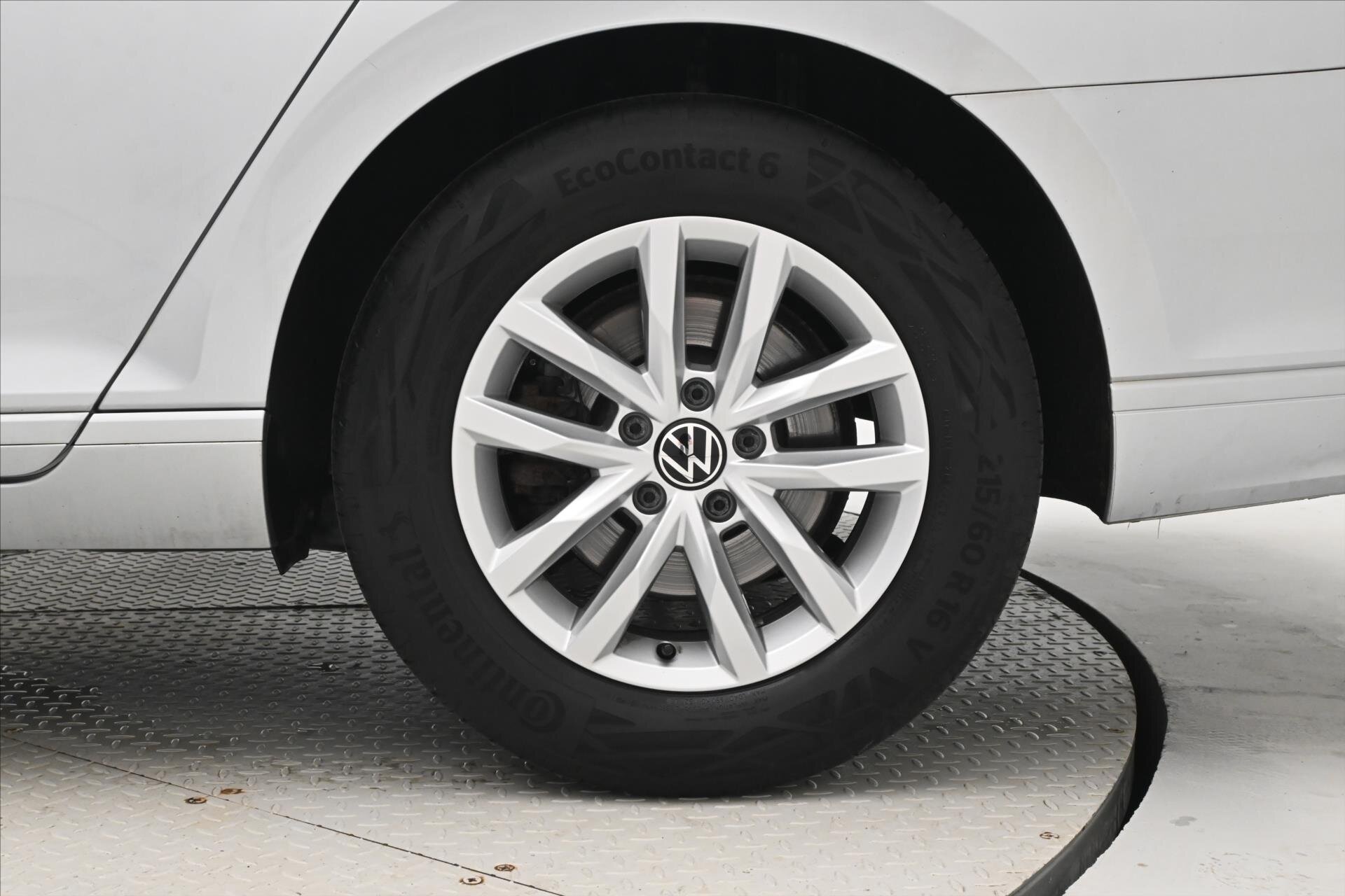 Volkswagen Passat Kombi 2,0 l 110 kw