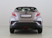 Toyota C-HR SUV / Terénní 1,8 l 72 kw