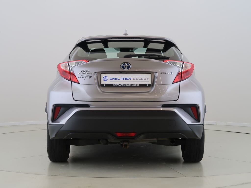 Toyota C-HR SUV / Terénní 1,8 l 72 kw
