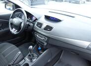 Renault Fluence 12