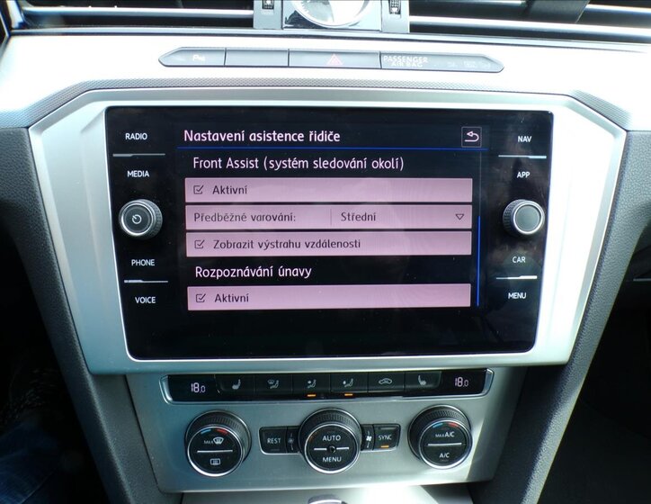 Volkswagen Passat Kombi 2,0 l 110 kw