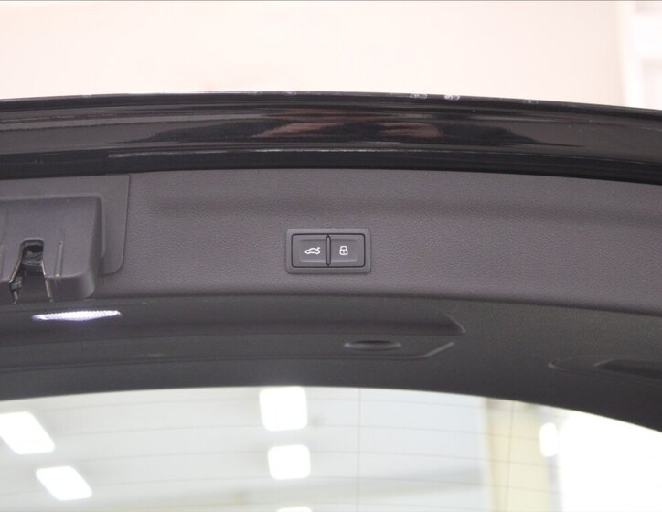 Audi A6 Allroad Kombi 3,0 l 180 kw