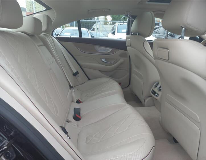 Mercedes-Benz CLS 12