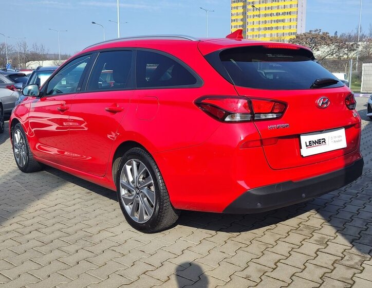 Hyundai i30 Kombi 1,4 l 103 kw