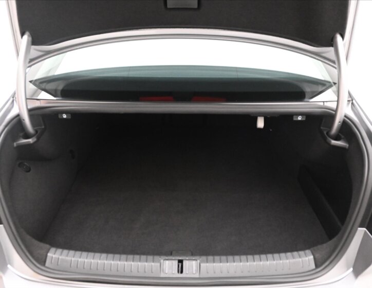 Volkswagen Passat Sedan 1,4 l 115 kw