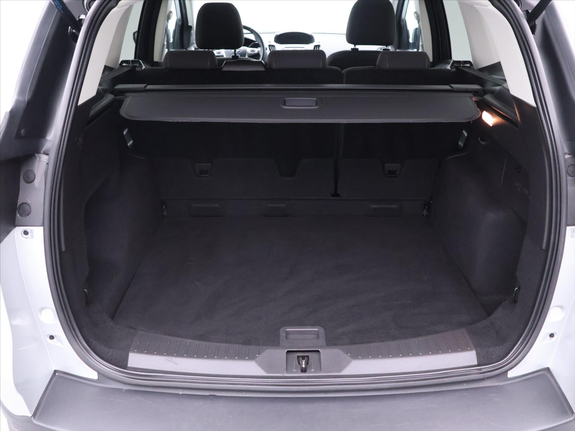 Ford Kuga SUV / Terénní 1,5 l 110 kw