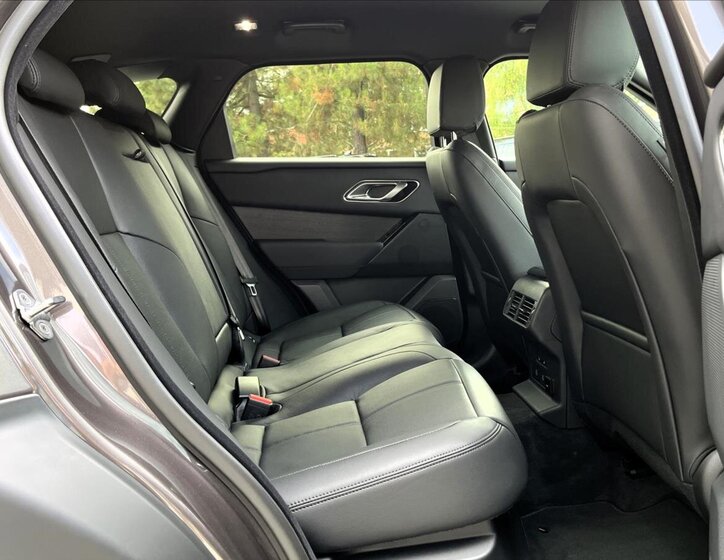Land Rover Range Rover Velar SUV / Terénní 2,0 l 150 kw