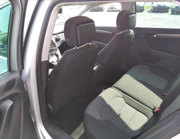 Volkswagen Passat 10