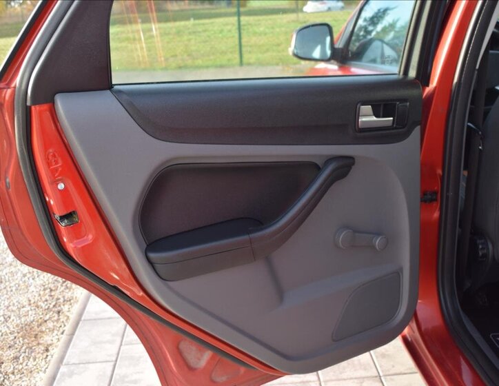 Ford Focus Hatchback 1,6 l 74 kw