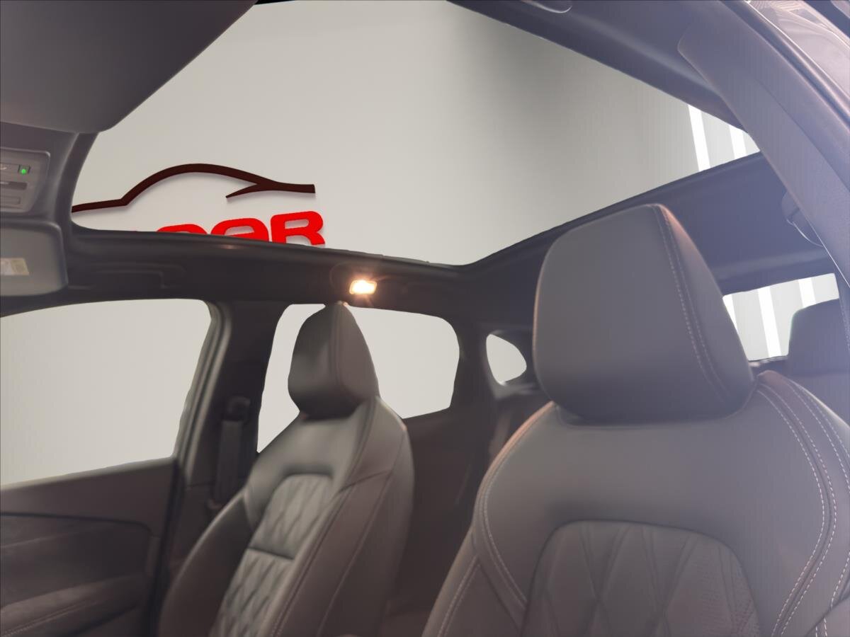 Nissan Qashqai SUV / Terénní 1,3 l 116 kw